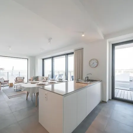 Apartment Huswell - Modern New With Pool Access And Parking *
